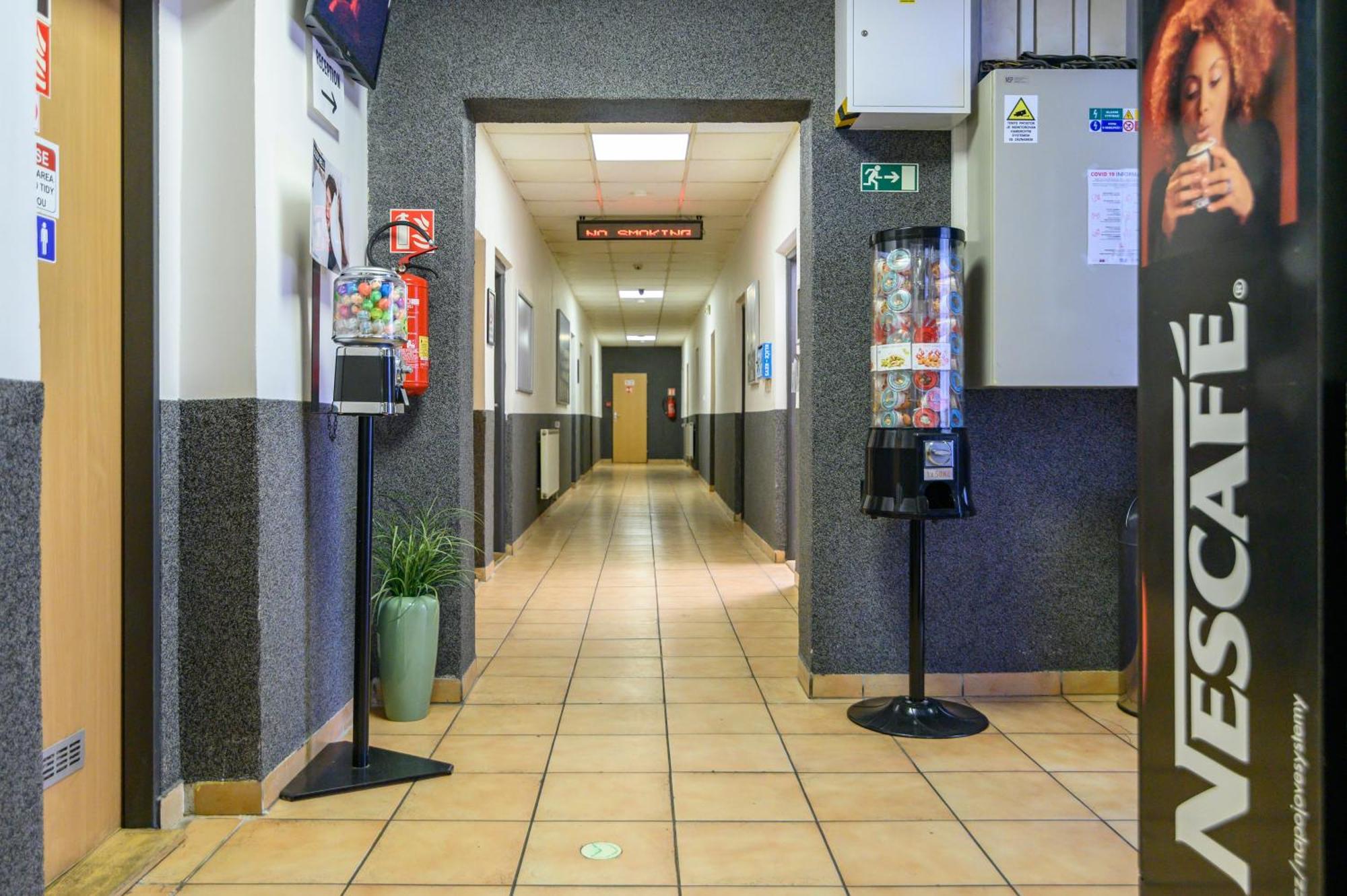 Hostel Seven Praag Buitenkant foto