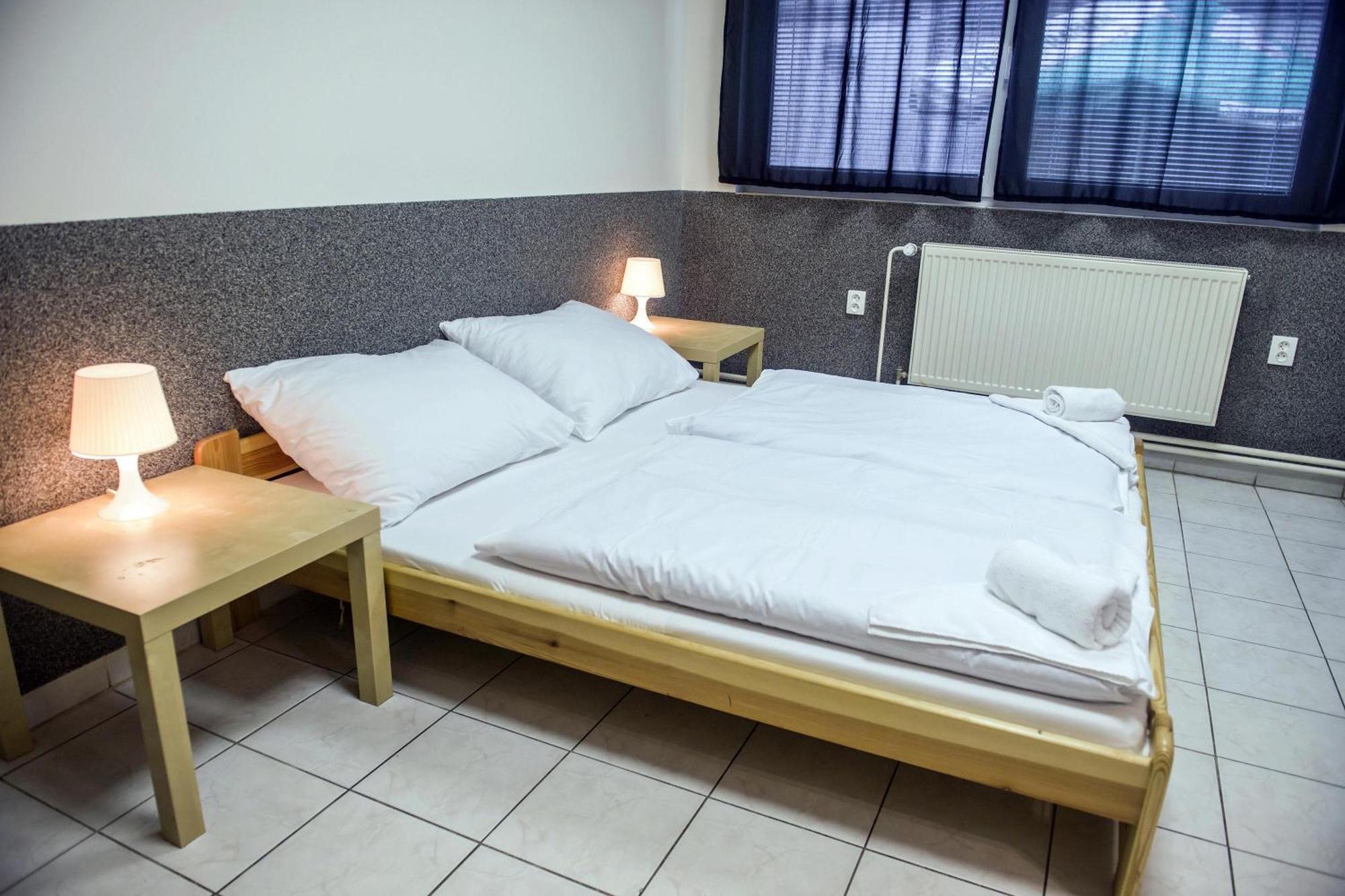 Hostel Seven Praag Buitenkant foto